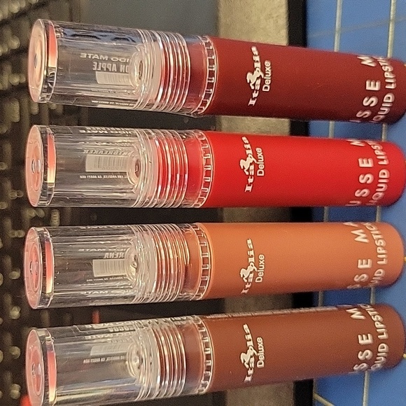 Italia Deluxe Mousse Matte Liquid Lipsticks Set of 4 - Picture 1 of 2